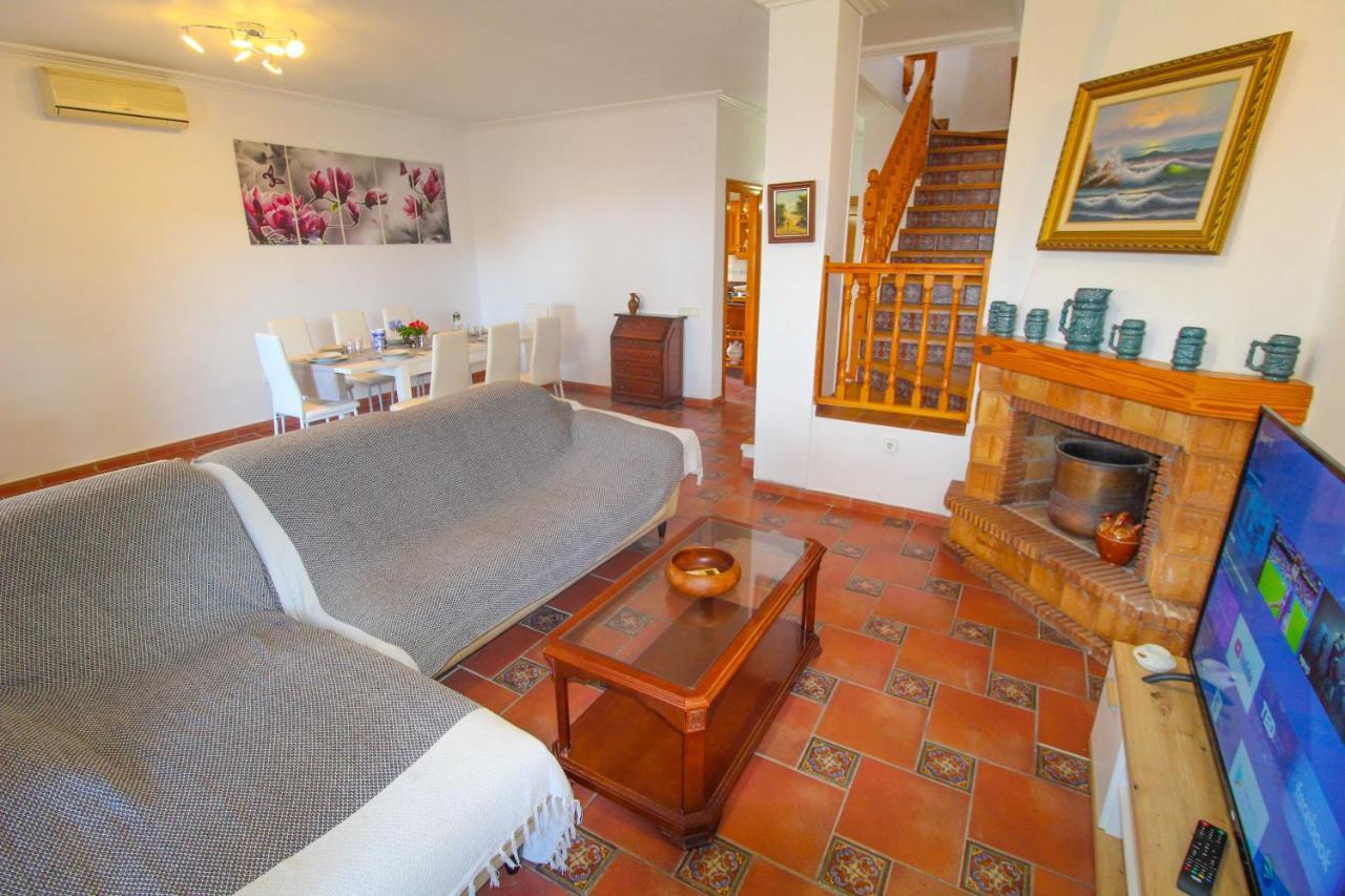 Great Villa, Sea Views, 20 Secs Walk To The Beach, Bbq, 9 People, 5 Mins Car From Alicante City Center, Sailing Club 3 Mins Walk Eksteriør billede