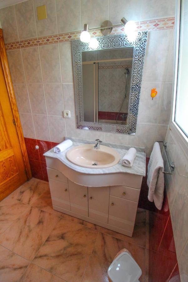 Great Villa, Sea Views, 20 Secs Walk To The Beach, Bbq, 9 People, 5 Mins Car From Alicante City Center, Sailing Club 3 Mins Walk Eksteriør billede