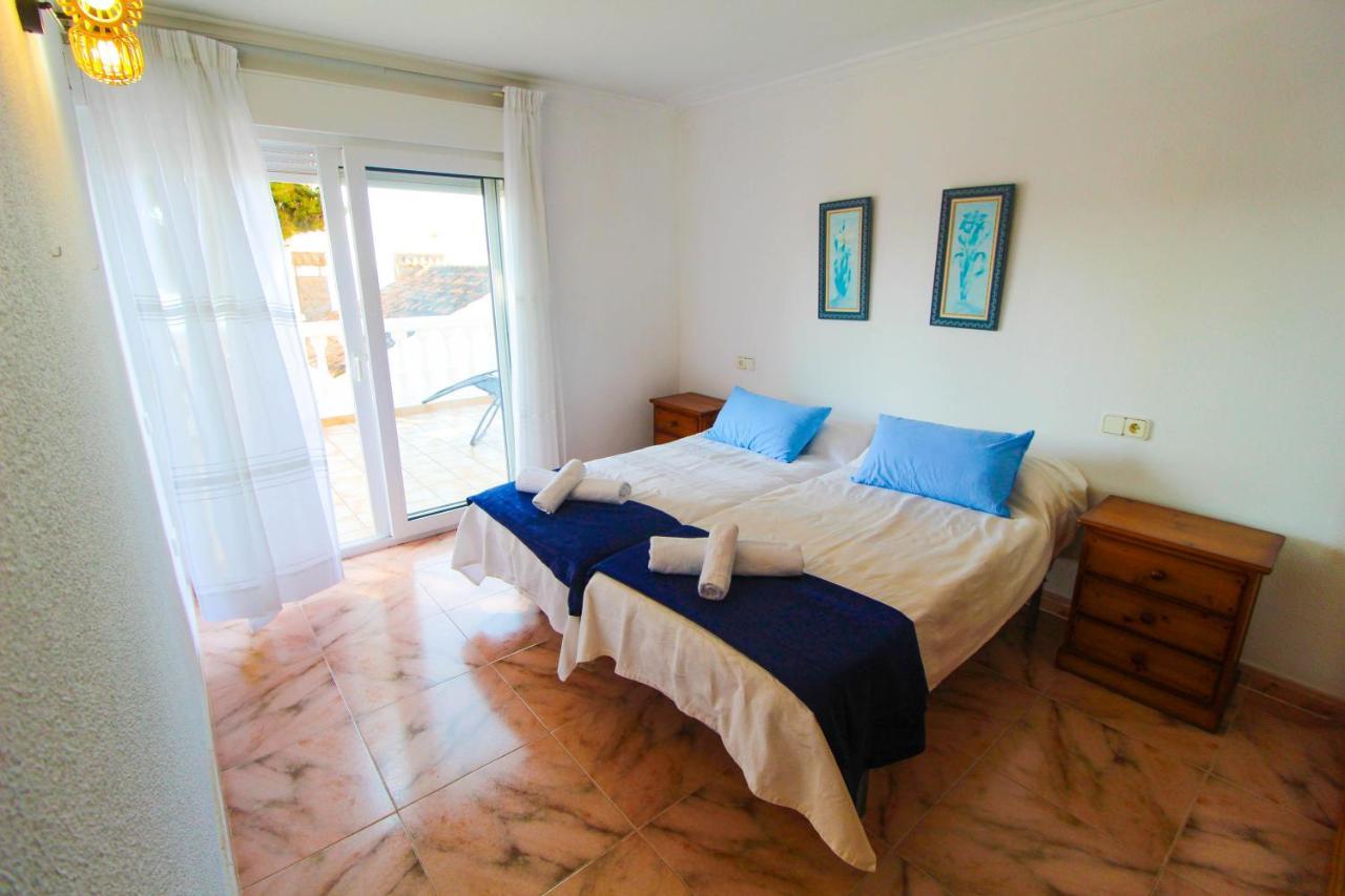 Great Villa, Sea Views, 20 Secs Walk To The Beach, Bbq, 9 People, 5 Mins Car From Alicante City Center, Sailing Club 3 Mins Walk Eksteriør billede