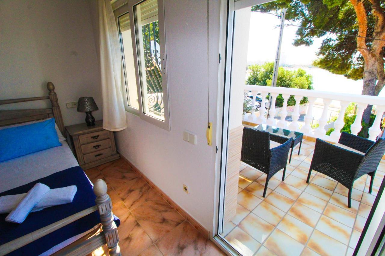 Great Villa, Sea Views, 20 Secs Walk To The Beach, Bbq, 9 People, 5 Mins Car From Alicante City Center, Sailing Club 3 Mins Walk Eksteriør billede