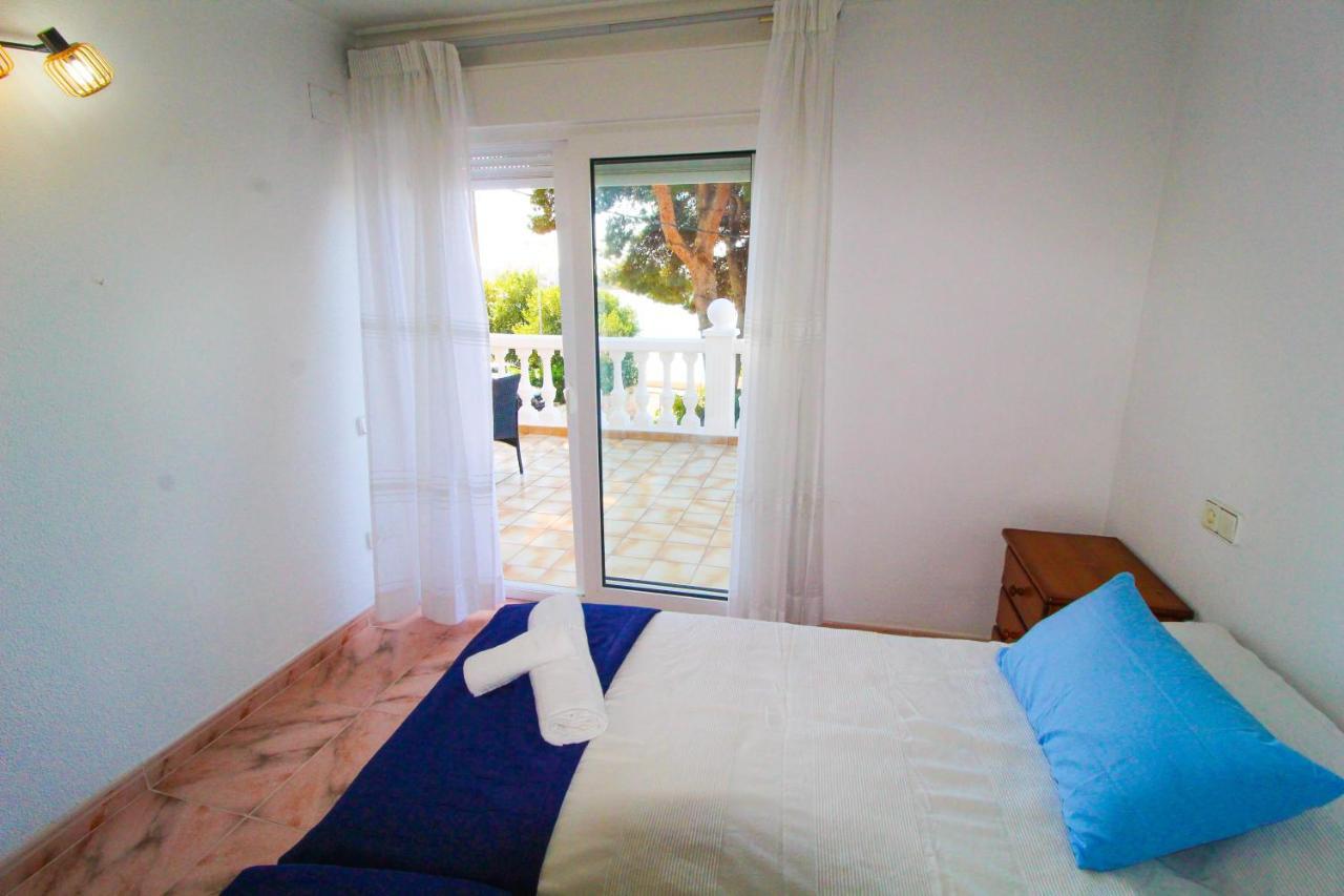 Great Villa, Sea Views, 20 Secs Walk To The Beach, Bbq, 9 People, 5 Mins Car From Alicante City Center, Sailing Club 3 Mins Walk Eksteriør billede