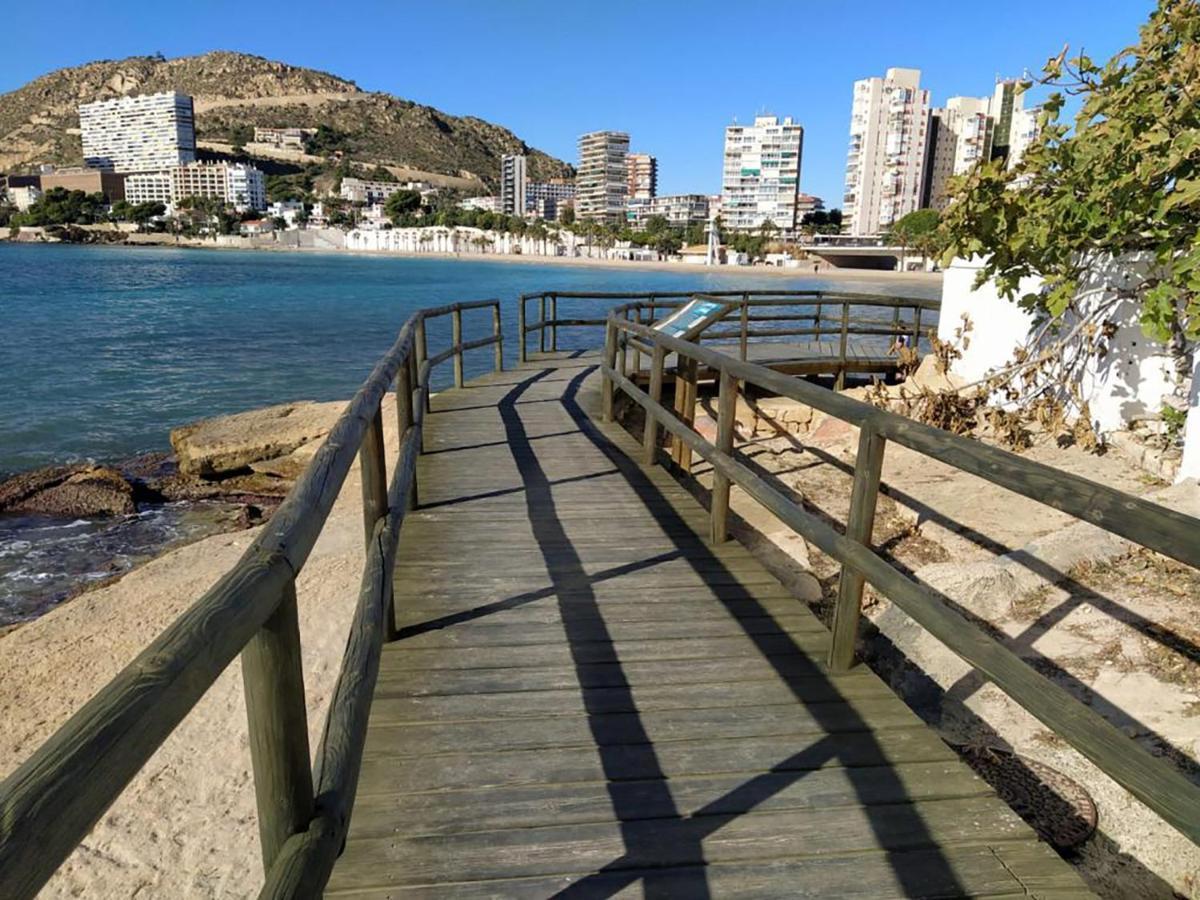 Great Villa, Sea Views, 20 Secs Walk To The Beach, Bbq, 9 People, 5 Mins Car From Alicante City Center, Sailing Club 3 Mins Walk Eksteriør billede
